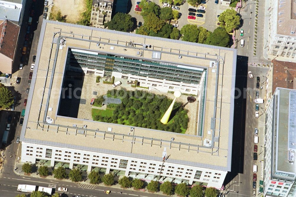 Aerial photograph Berlin - In the house of the German Parliament - Unter den Linden corner Neustädtische Church Street are offices of members of the Bundestag and restaurants - including the restaurant Berlin Moscow. The building was redesigned by architects Brands, Kolbe and Wernik