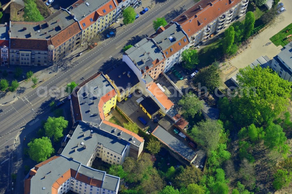 Berlin from above - House and building area of NPD party headquarters (Carl-Arthur-Buehring-house) in Berlin