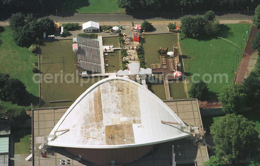 Berlin - Tiergarten from the bird's eye view: Haus der Kulturen der Welt