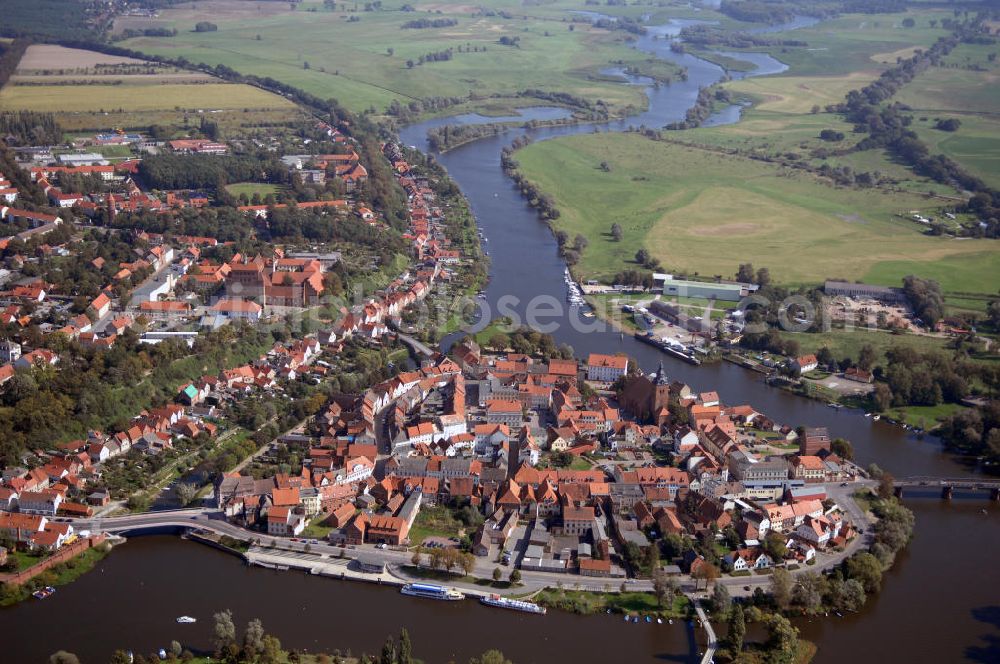 Havelberg from the bird's eye view: Blick auf die Altstadtinsel. Havelberg an der Havel, durch welche die Straße der Romanik führt. Die Stadt Havelberg gehört zum Landkreis Stendal und liegt am Zusammenfluss von Elbe und Havel. Kontakt: Stadt Havelberg, Markt 1, 39539 Havelberg, Tel. 039387 765-0, Fax 039387 88042, E-Mail stadt@havelberg.de,