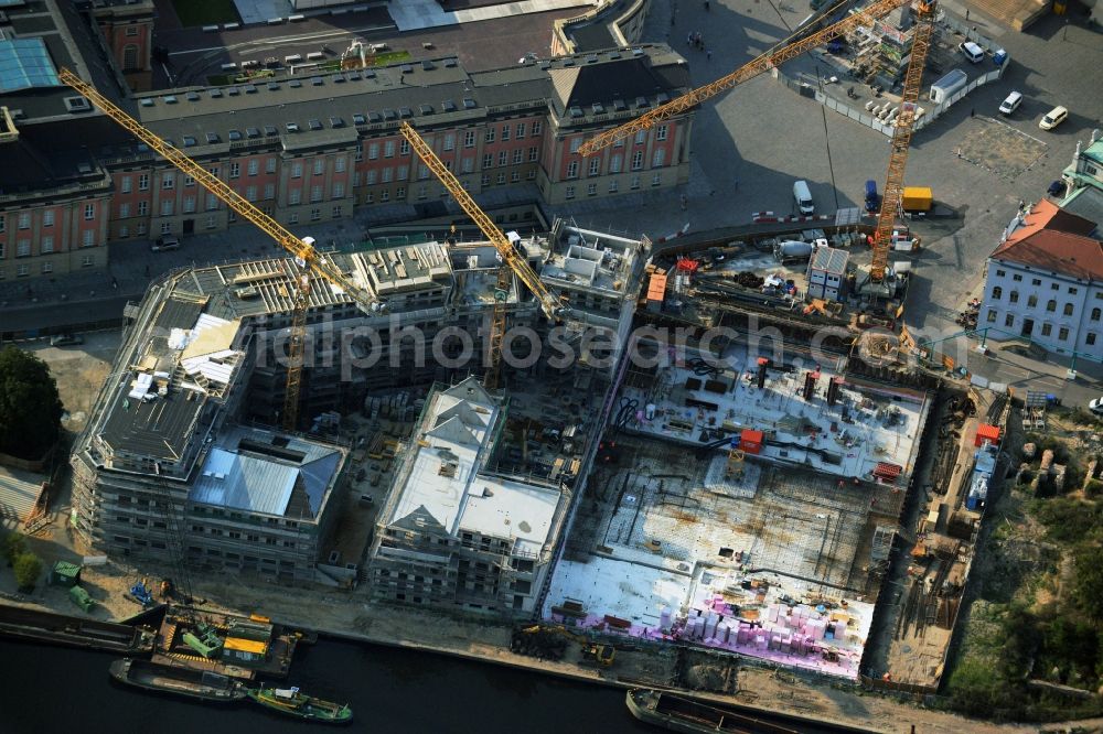 Aerial photograph Potsdam - View of the Havelbank construction in Potsdam in the state of Brandenburg