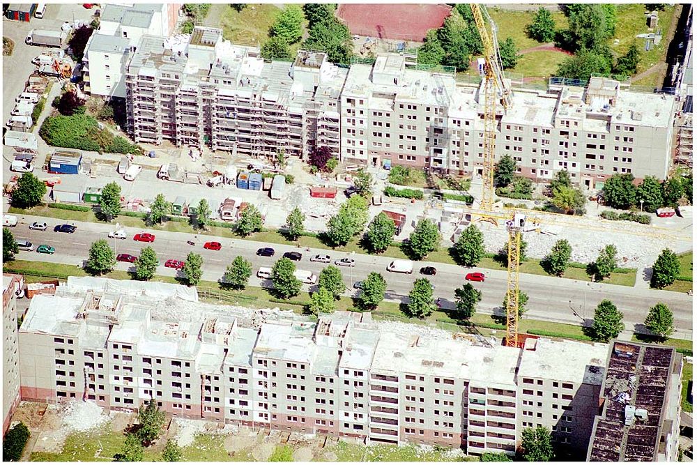 Aerial photograph Berlin-Marzahn - Blick auf Abrißbaustellen in der Wohnsiedlung Havemannstraße - Rosenbecker Straße / Eichhorster Straße in Berlin-Marzahn / Ahrensfelde. Ein Projekt der DEGEWO / WBG Marzahn. Baufirmen: