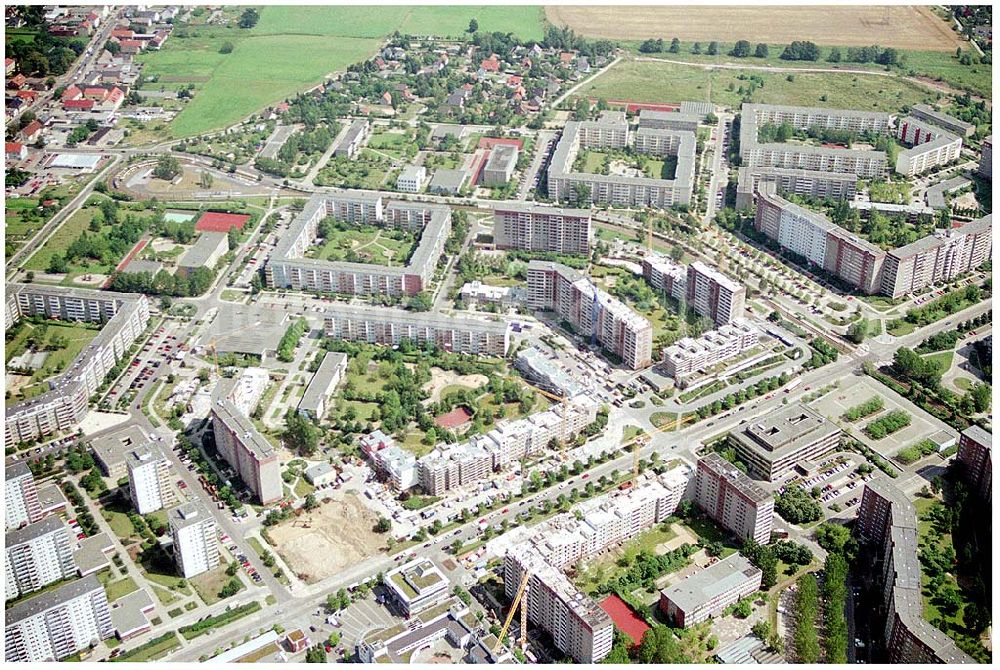 Berlin-Marzahn from the bird's eye view: Blick auf Abrißbaustellen in der Wohnsiedlung Havemannstraße - Rosenbecker Straße / Eichhorster Straße in Berlin-Marzahn / Ahrensfelde. Ein Projekt der DEGEWO / WBG Marzahn. Baufirmen: