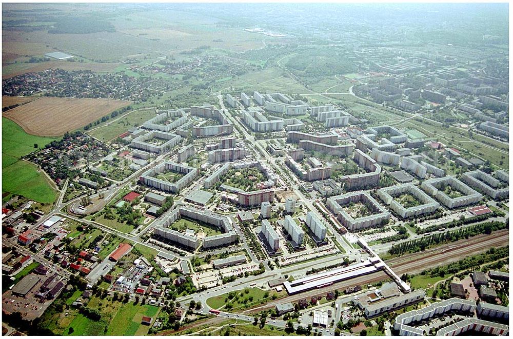 Aerial image Berlin-Marzahn - Blick auf Abrißbaustellen in der Wohnsiedlung Havemannstraße - Rosenbecker Straße / Eichhorster Straße in Berlin-Marzahn / Ahrensfelde. Ein Projekt der DEGEWO / WBG Marzahn. Baufirmen: