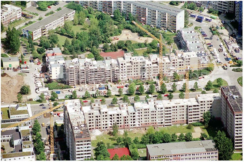 Aerial photograph Berlin-Marzahn - Blick auf Abrißbaustellen in der Wohnsiedlung Havemannstraße - Rosenbecker Straße / Eichhorster Straße in Berlin-Marzahn / Ahrensfelde. Ein Projekt der DEGEWO / WBG Marzahn. Baufirmen: