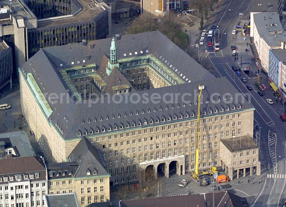 Aerial image Bochum - Blick auf das Rathaus in der Innenstadt von Bochum. The town hall of Bochum.