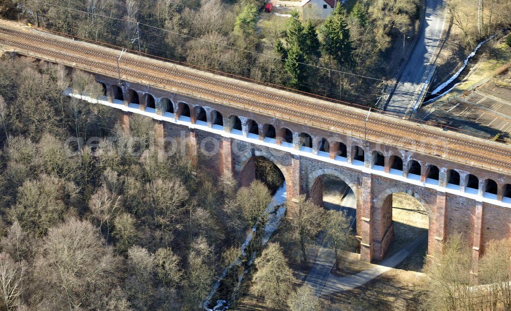 Waldheim from above - Das Heiligenborner Viadukt über der Mittweidaer Straße in Waldheim. Die Eisenbahnbrücke wurde Mitte des neunzehnten Jahrhunderts erbaut. The Heiligenborner Viaduct over the Mittweidaer Strasse in Waldheim.