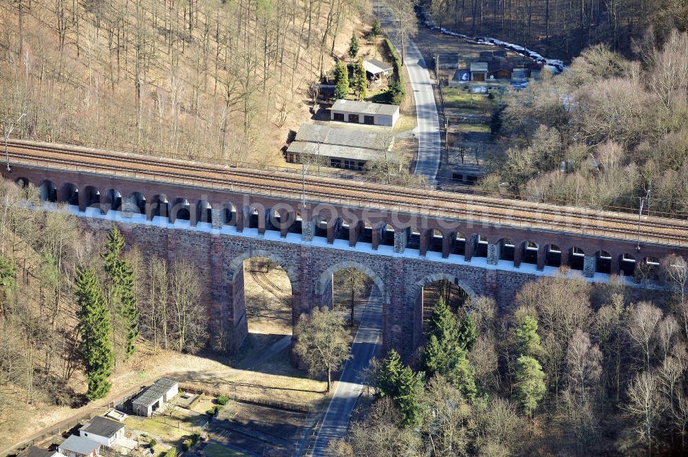 Waldheim from above - Das Heiligenborner Viadukt über der Mittweidaer Straße in Waldheim. Die Eisenbahnbrücke wurde Mitte des neunzehnten Jahrhunderts erbaut. The Heiligenborner Viaduct over the Mittweidaer Strasse in Waldheim.