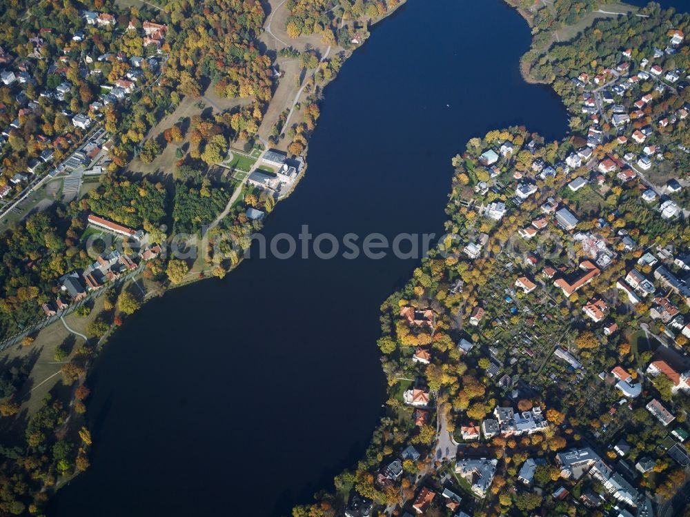 Aerial image Potsdam - View of the lake Heiliger See in Potsdam in the state Brandenburg