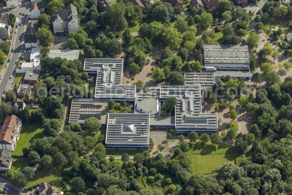 Aerial photograph Dortmund - View at the building complex of the Heinrich Böll comprehensive school in the district Lüttgendortmund in Dortmund in the federal state North Rhine-Westphalia. In the building is also the public district library Lüttgendortmund accommodated