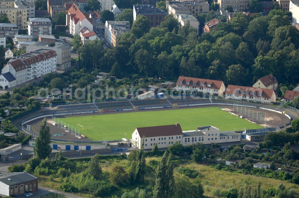 Magdeburg from the bird's eye view: Blick auf das Heinrich-Germer-Stadion im Stadtteil Sudenburg. Das Stadion an der Salzmannstraße wurde 1920 erbaut und hat eine Kapazität von 4990 Plätzen. Nutzende Verein sind der Magdeburger FFC, der MSV 90 Preussen und das American Football-Team Magdeburg Virgin Guards. Kontakt: Salzmannstraße 34, 39112 Magdeburg, Tel. +49(0)391 6224123, Platzvergabe: Tel. +49(0)391 5403830