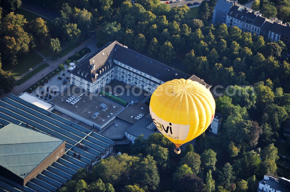 Aachen from above - Ein Heißluftballon, des AC-Ballonteams über der Stadt Aachen in Nordrhein-Westfalen. A hot-air balloon of AC-Ballonteam over the town / city Aachen in North Rhine-Westphalia.