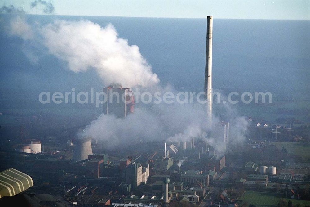 Aerial image Ibbenbüren - 09.12.2004 Ibbenbüren, Heizkraftwerk Ibbenbüren. DSK Anthrazit Ibbenbüren GmbH, Osnabrücker Straße 112, 49477 Ibbenbüren, Geschäftsführung: Wilhelm Baumgärtel, info@dsk-anthrazit-ibbenbueren.de, (0 54 51) 51 - 38 00