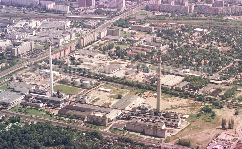 Berlin-Lichtenberg from the bird's eye view: Heizkraftwerk Rhinstraße in Berlin-Lichtenberg.