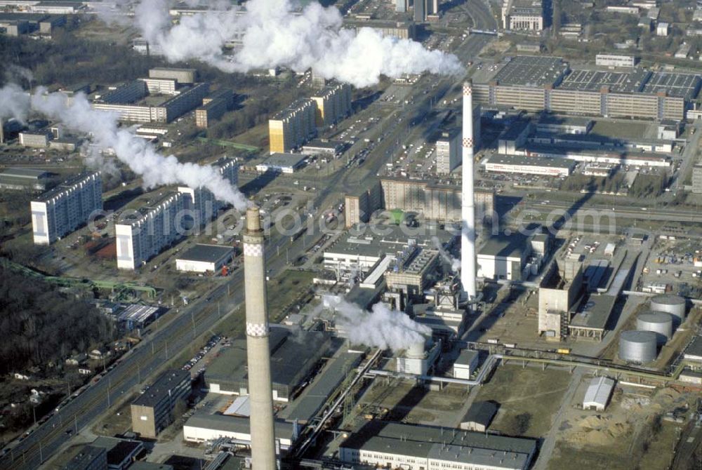 Berlin - LICHTENBERG from the bird's eye view: Heizkraftwerk Rhinstraße in Berlin-Lichtenberg. 1995