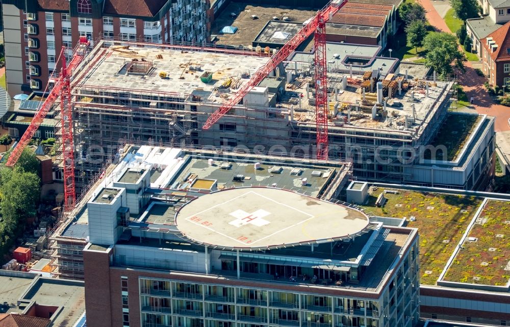 Aerial image Bochum - Helicopter landing pad for helicopters on a building of the BG University Hospital Bergmannsheil in Bochum in North Rhine-Westphalia