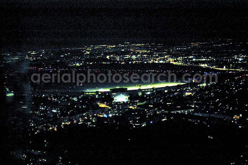 Aerial image Berlin - Helikopterlandeanflug auf den Flughafen Berlin - Tempelhof.