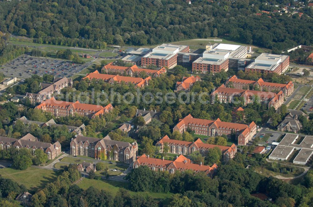 Berlin from the bird's eye view: Blick auf das Helios Klinikum / Krankenhaus in Berlin-Buch.