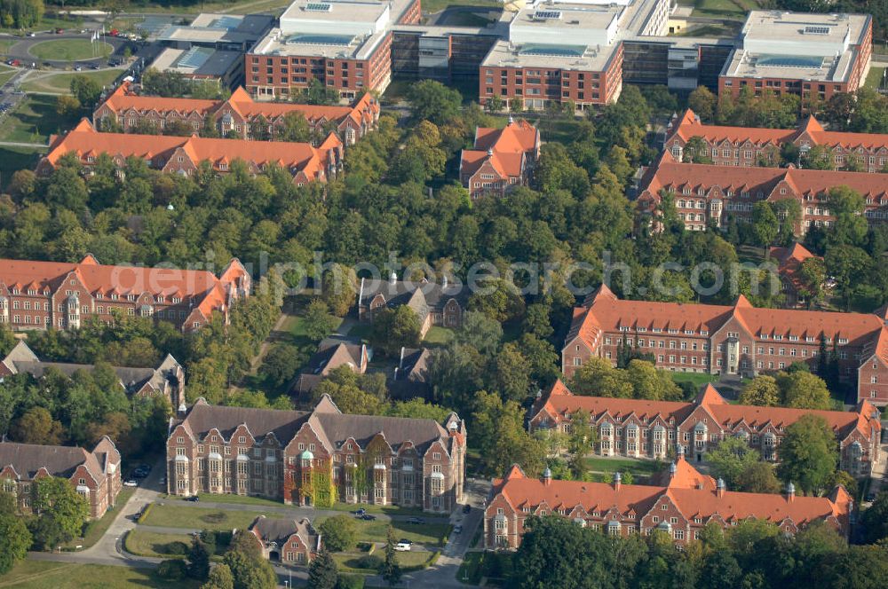 Aerial photograph Berlin - Blick auf das Helios Klinikum / Krankenhaus in Berlin-Buch.