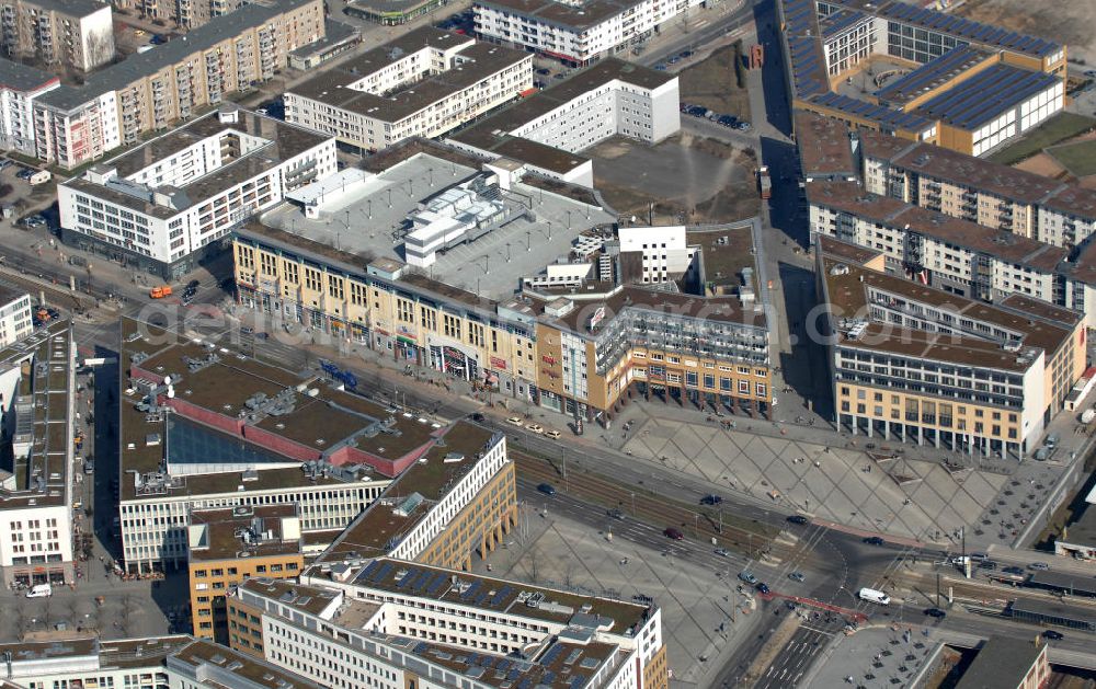 Berlin - Hellersdorf from above - Blick auf das Stadtteilzentrum von Hellersdorf, Helle Mitte. Hellersdorf district centre Helle Mitte.