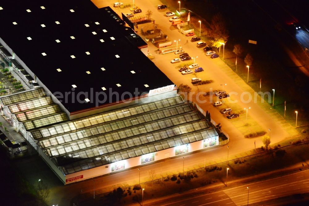 Aerial photograph Hoppegarten - Hellweg construction market at the Handwerkerstrasse in Hoppegarten in the state of Brandenburg