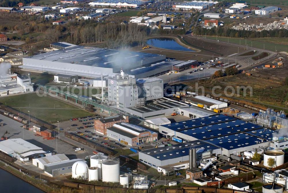 Genthin from above - Blick auf die Fabrik der Henkel Genthin GmbH in Genthin. Kontakt: Henkel Genthin GmbH, Postfach 11 43 / 39301 Genthin,