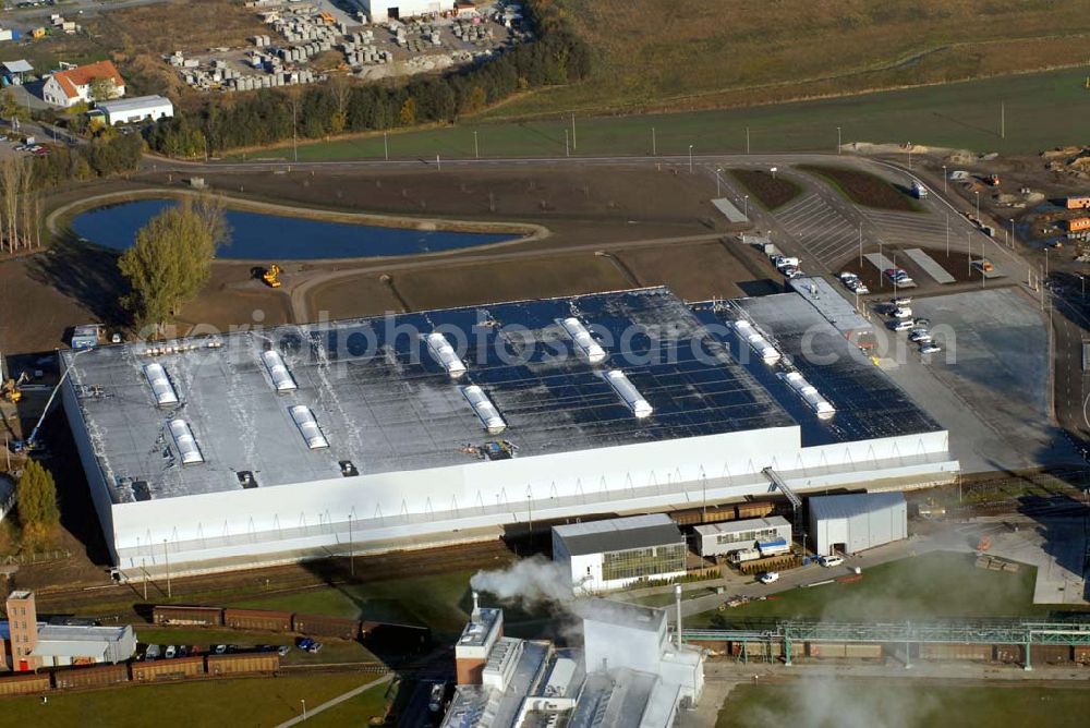 Aerial image Genthin - Blick auf die Fabrik der Henkel Genthin GmbH in Genthin. Kontakt: Henkel Genthin GmbH, Postfach 11 43 / 39301 Genthin,