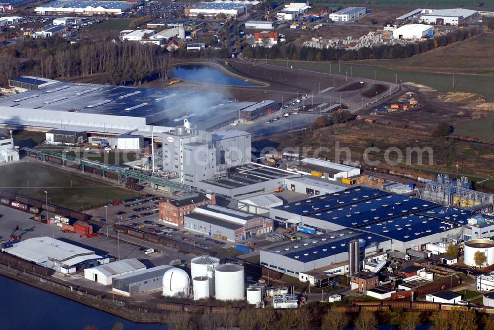 Genthin from above - Blick auf die Fabrik der Henkel Genthin GmbH in Genthin. Kontakt: Henkel Genthin GmbH, Postfach 11 43 / 39301 Genthin,