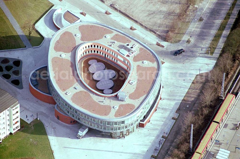 Aerial photograph Hennigsdorf / BRB - 17.03.2004 Hennigsdorf, Rathausneubau Am Rathaus/Ludwig-Esser-Straße durch sauerbruch hutton generalplanungsgesellschaft mbH, Berlin Stadtverwaltung@hennigsdorf.de