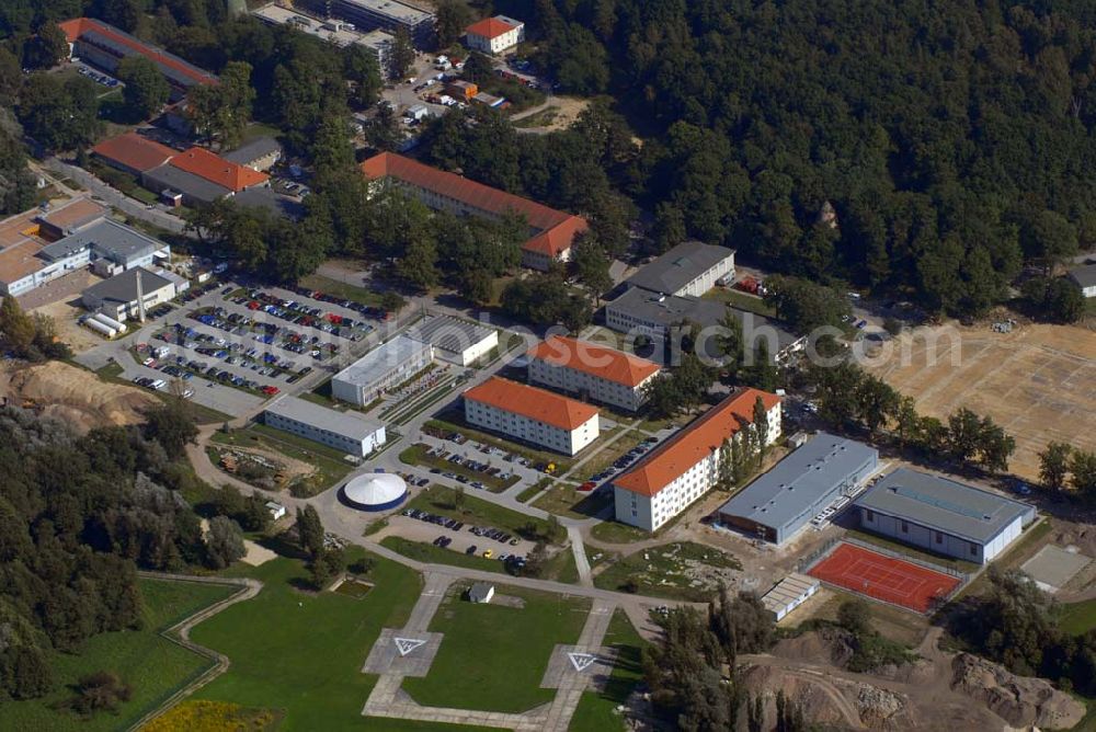 Aerial photograph Geltow - Blick auf die Henning-von-Tresckow- Kaserne. Alle Einsätze deutscher Streitkräfte nationalen oder multinational werden grundsätzlich vom Einsatzführungskommando in Geltow bei Potsdam geplant und geführt. Es ist damit die operative Führungsebene der Bundeswehr und gibt als einzige Dienststelle der Bundeswehr nationale Weisungen an die Führer der Kontingente in den Einsatzgebieten.