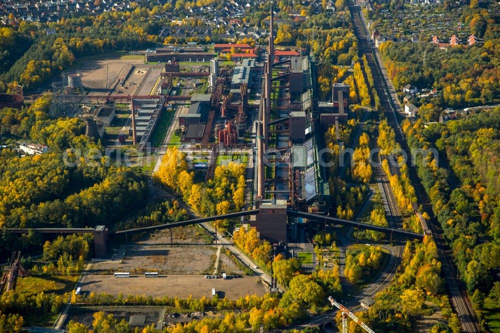 Essen from above - The coke oven plant Zollverein in Essen in the industrial area of Ruhrgebiet in the state of North Rhine-Westphalia. The site was considered as the most modern in Europe and is UNESCO world heritage site today. Due to the steel crisis, the compound was closed and is a protected building today