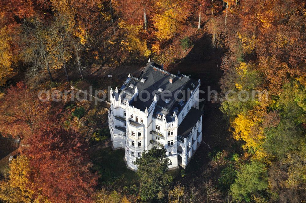 Aerial image Gera - Autumn mood on the villa Brehme also called confectioners villa, built by the architect Fritz Köberlein in 1895-97, in Gera in Thuringia