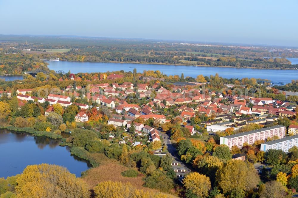 Aerial image Brandenburg Havel - Autumn view of the district Kirchmöser and the surrounding Wend lake and Plauer lake in Brandenburg upon Havel in the federal state Brandenburg