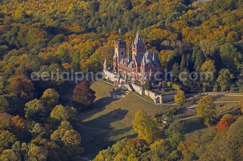 Aerial image Königswinter - Autumn view of Castle Dragon Castle upon Rhine in Königswinter in the federal state North Rhine-Westphalia. The opened to the public restored and renovated castle is monument protected and operated by the Schloss Drachenburg gGmbH.