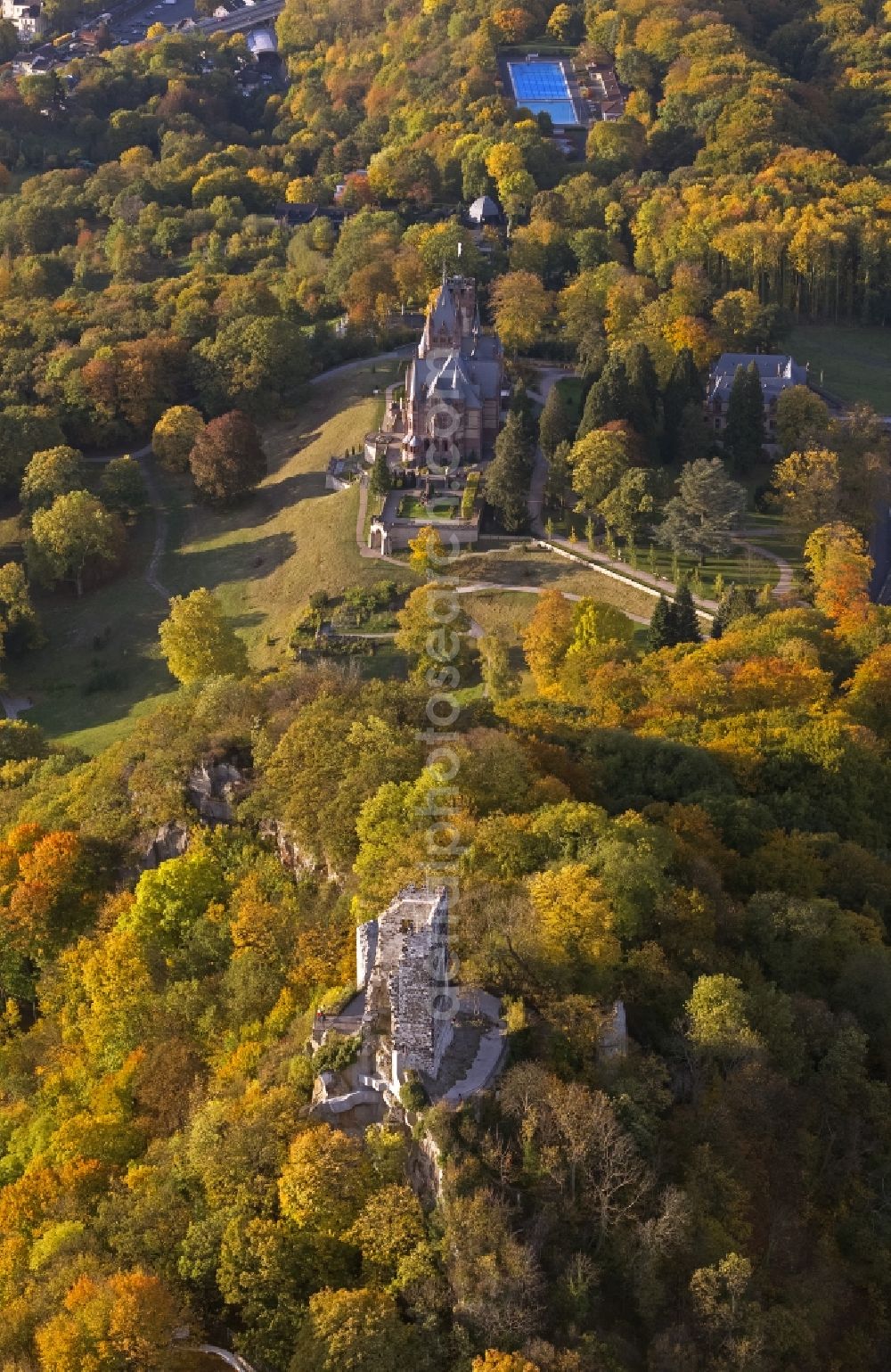 Königswinter from the bird's eye view: Autumn view of Castle Dragon Castle upon Rhine in Königswinter in the federal state North Rhine-Westphalia. The opened to the public restored and renovated castle is monument protected and operated by the Schloss Drachenburg gGmbH.