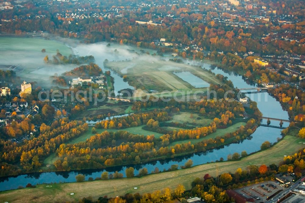 Essen from above - Curved loop of the riparian zones on the course of the river in Essen in the state North Rhine-Westphalia