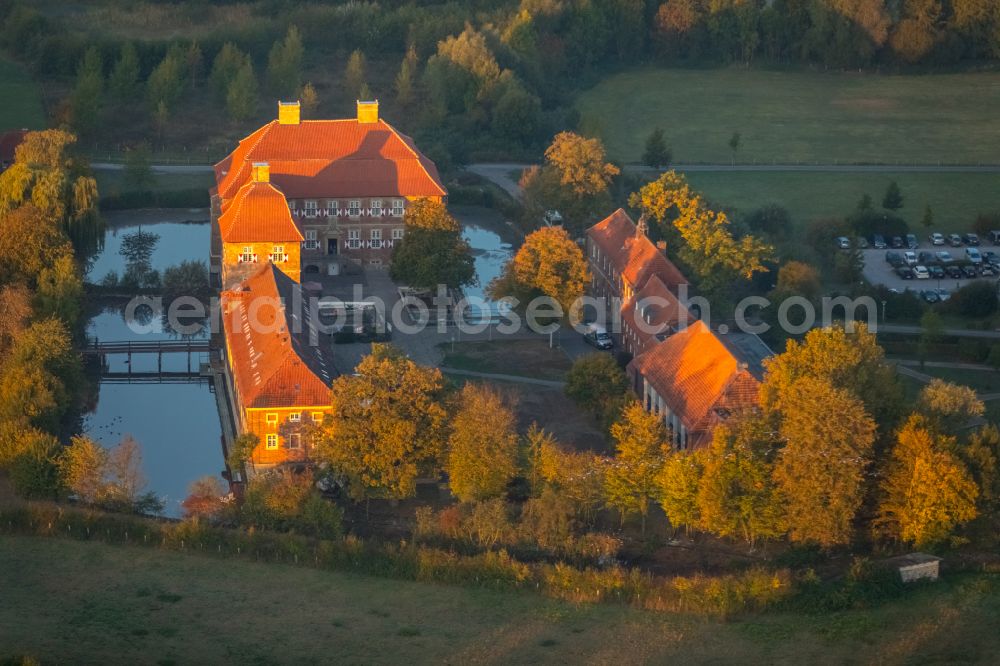 Hamm from above - Building and castle park systems of water castle Oberwerries in Hamm at Ruhrgebiet in the state North Rhine-Westphalia, Germany