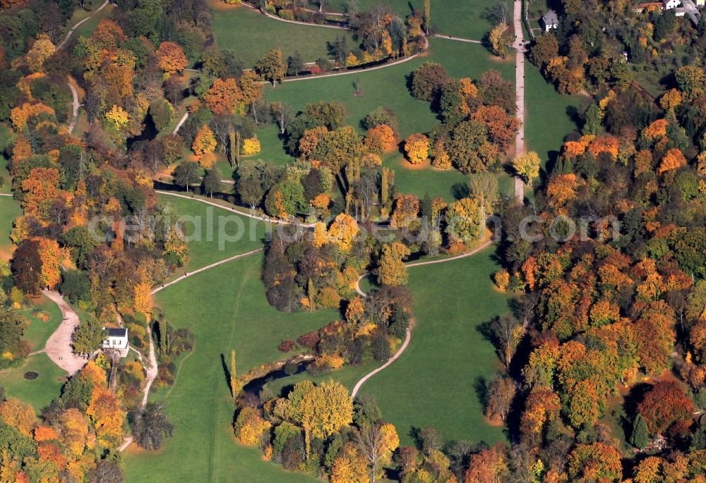 Aerial photograph Weimar - Autumn colored trees in the park on the Ilm in Weimar in Thuringia