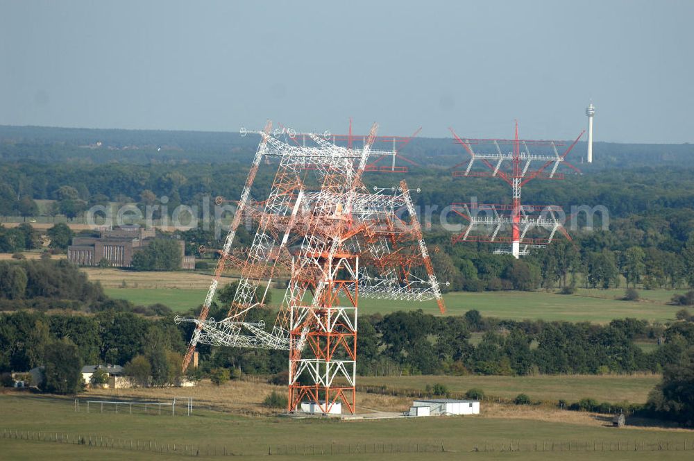 Aerial image NAUEN - Herbstlicher Blick auf das Areal der Kurzwellen- Rundfunksendestelle Nauen. Im Mittelpunkt Areales befindet sich das 1920 eingeweihte Muthesius-Gebäude, in dem heute die Leitstelle der vier modernen Kurzwellensender untergebracht ist. Von Nauen aus wird das Programm von DW-RADIO rund um den Globus gesendet.