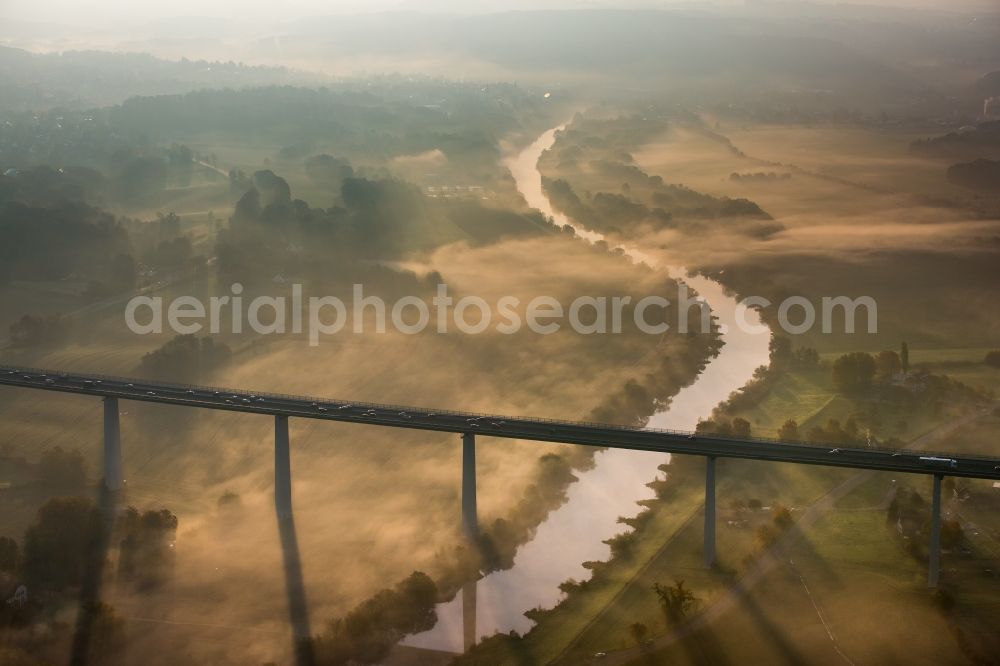 Mülheim an der Ruhr from above - Autumn fog and haze on the route and the lanes of the highway bridge over the motorway A 52 Ruhrtalbruecke in Muelheim an der Ruhr in the state North Rhine-Westphalia