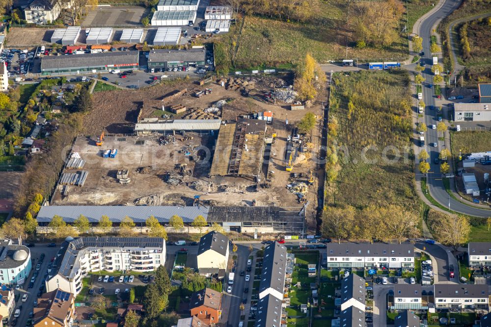 Aerial photograph Gelsenkirchen - Autumn discolored view of vegetation Demolition work on the former Exarchos site to create a business park on Kesselstrasse in the district of Bulmke-Huellen in Gelsenkirchen in the Ruhr area in the state of North Rhine-Westphalia, Germany