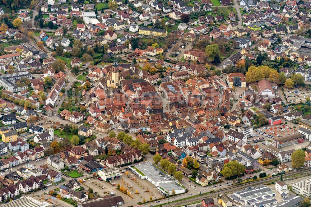 Aerial image Haslach im Kinzigtal - Autumnal discolored vegetation view old Town area and city center in Haslach im Kinzigtal in the state Baden-Wuerttemberg