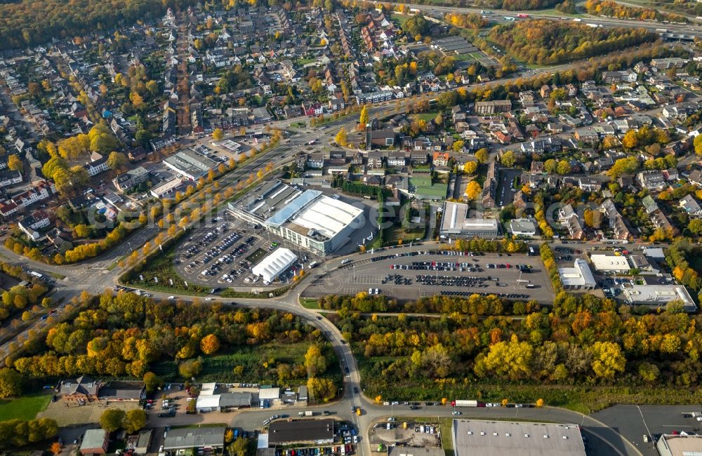 Bottrop from above - Autumnal discolored vegetation view Car dealership building of Brabus GmbH on Brabus-Allee in the district Eigen in Bottrop in the state North Rhine-Westphalia, Germany