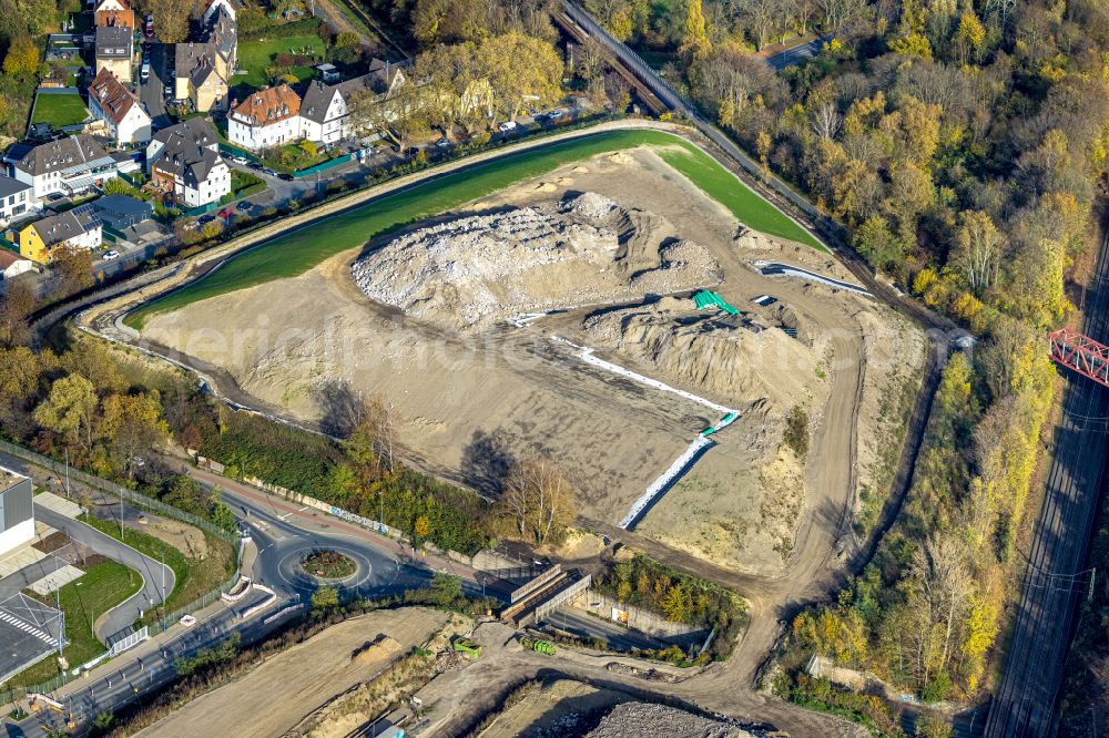 Aerial photograph Gelsenkirchen - Autumnal discolored vegetation view construction site with development works and embankments works on Ostpreussenstrasse in the district Bulmke-Huellen in Gelsenkirchen at Ruhrgebiet in the state North Rhine-Westphalia, Germany