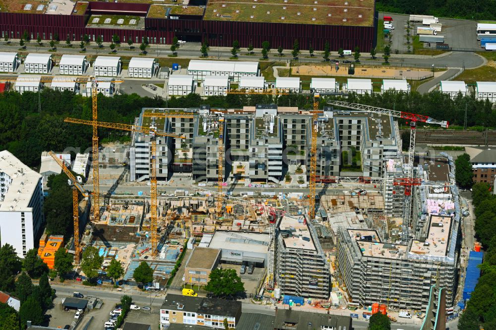 Aerial photograph Hamburg - Autumnal discolored vegetation view construction site for City Quarters Building on Billhorner Kanalstrasse in the district Rothenburgsort in Hamburg, Germany