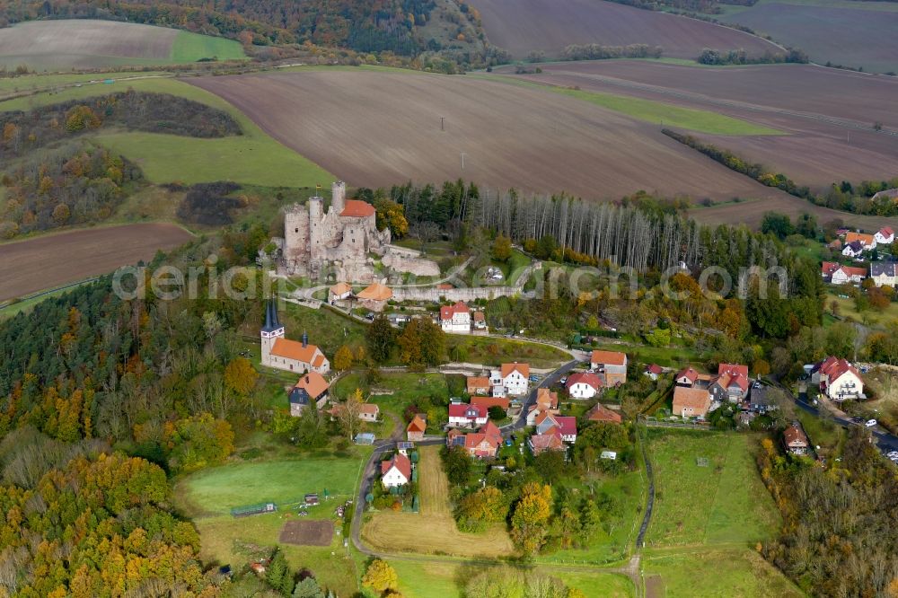 Aerial photograph Bornhagen - Autumnal discolored vegetation view fortress of Hanstein Castle in Bornhagen, Thuringia, Germany