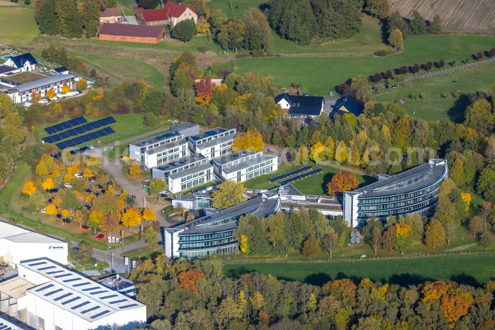 Gladbeck from above - Autumnal discolored vegetation view company grounds and facilities of IWG Innovationszentrum Wiesenbusch on street Am Wiesenbusch in Gladbeck at Ruhrgebiet in the state North Rhine-Westphalia, Germany