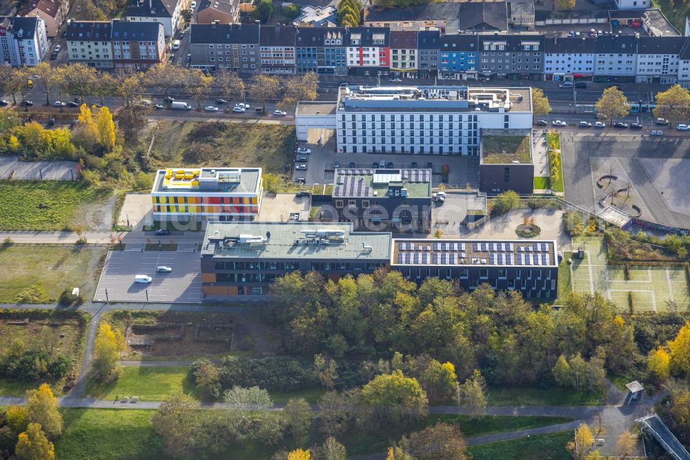 Bochum from above - Autumnal discolored vegetation view complex of the hotel building Ghotel Hotel & living Bochum in the district Stahlhausen in Bochum at Ruhrgebiet in the state North Rhine-Westphalia, Germany