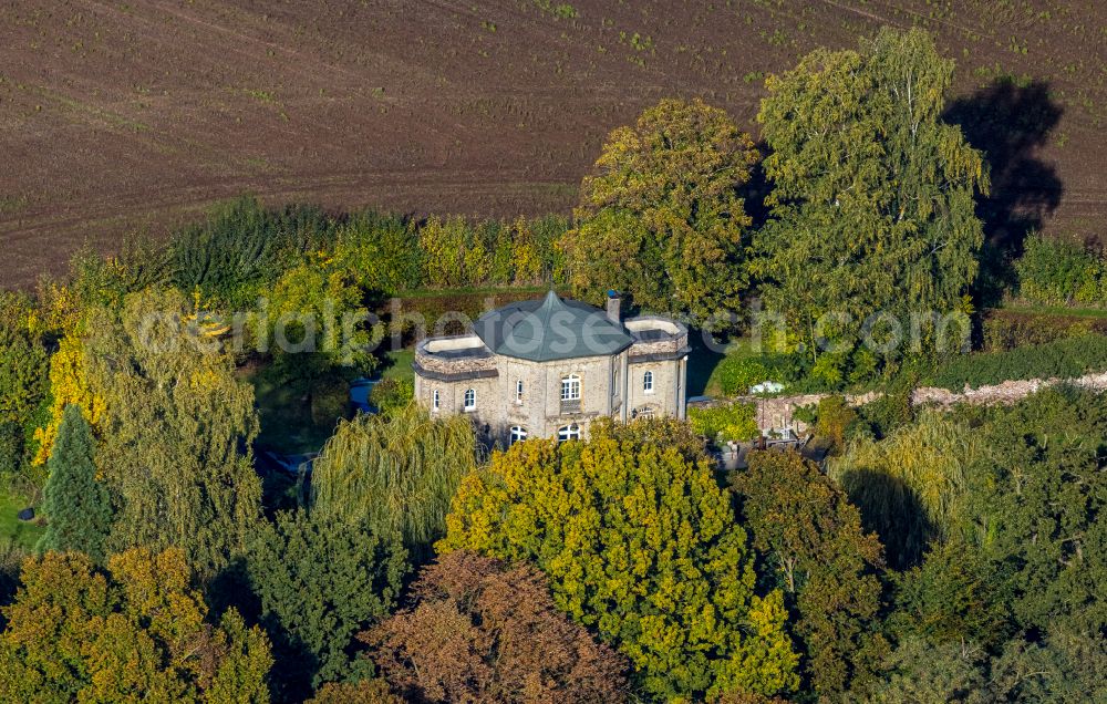 Aerial image Rheurdt - Autumnal discolored vegetation view palace Forsthaus in Rheurdt in the state North Rhine-Westphalia