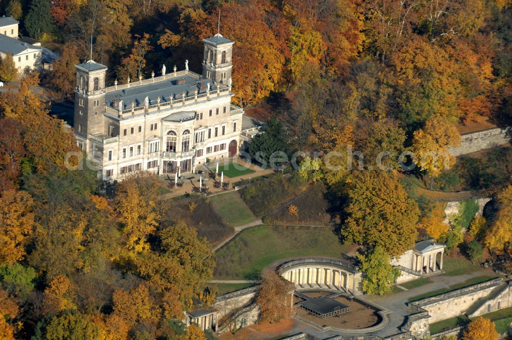 Aerial photograph Dresden - Autumnal discolored vegetation view palace of Albrechtsberg Castle on Bautzner Strasse in the Loschwitz district of Dresden in the state of Saxony, Germany